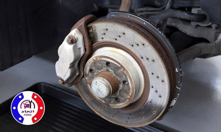 نشانه‌هایی که می‌گویند وقت آن رسیده لنت ترمز SUV خود را تعویض کنید