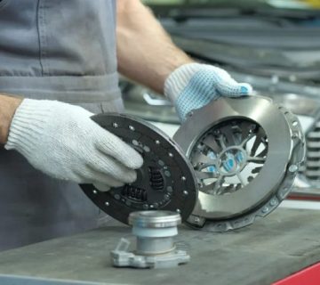 ۷ مورد‌ از علائم تمام‌ گشتن صفحه‌ کلاچ اتومبیل