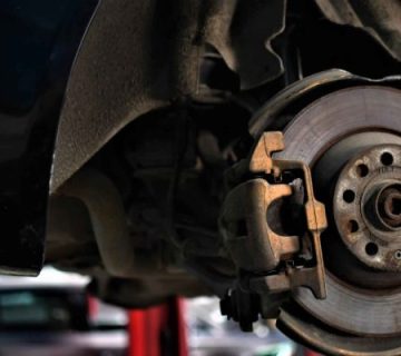 ترمز‌ EBD چه چیزی است و چطور عمل می کند‌