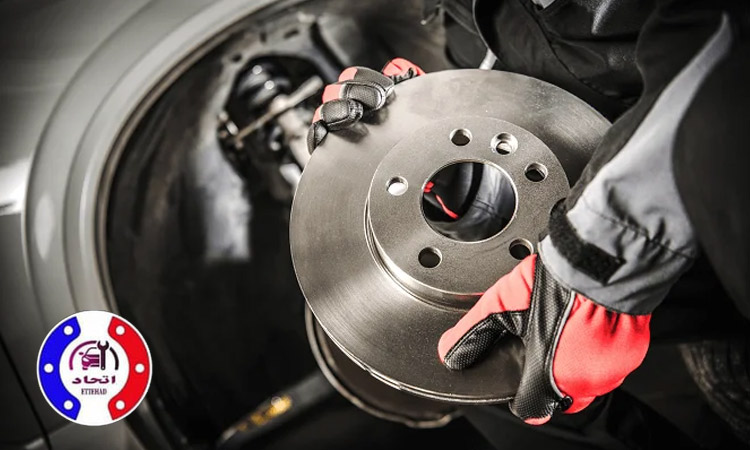 درک اهمیت تعادل و هماهنگی بین ترمزهای جلو و عقب در ایمنی خودرو