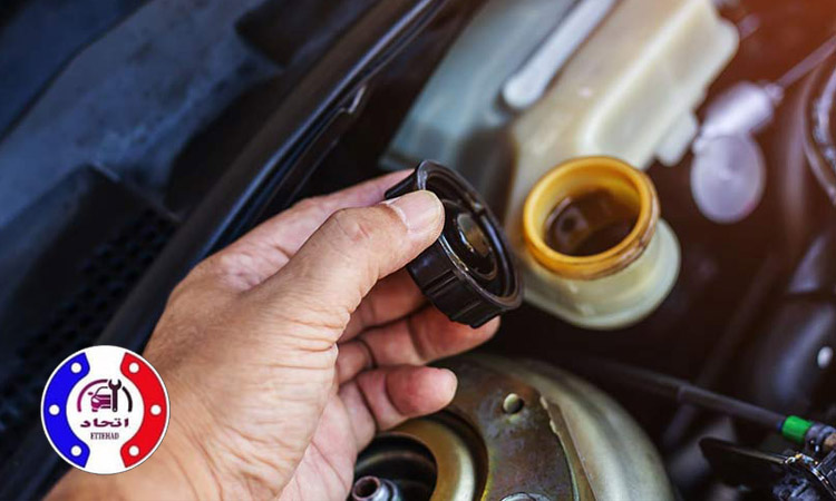 روغن ترمز را چند وقت یک بار باید عوض کرد؟